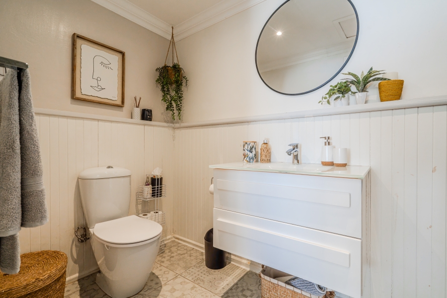 4 Bedroom Property for Sale in Simons Kloof Western Cape